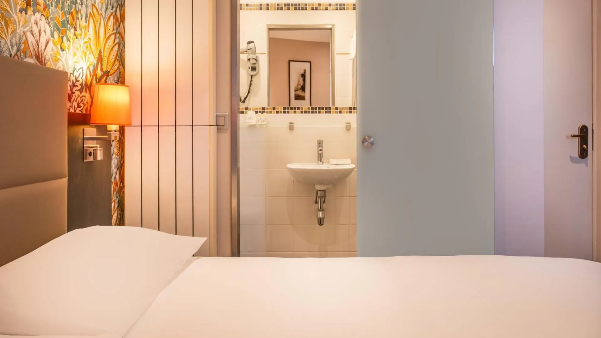 Terminus Orleans Paris Hotel
