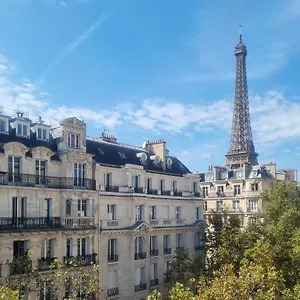 Eiffel Kensington ** Paryż