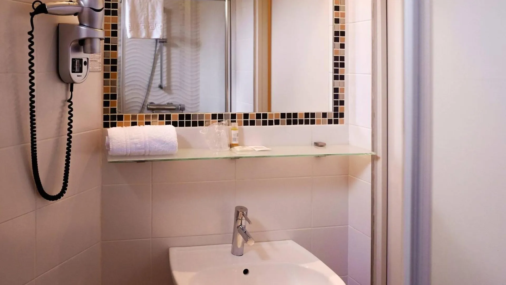 Terminus Orleans Paris Hotel